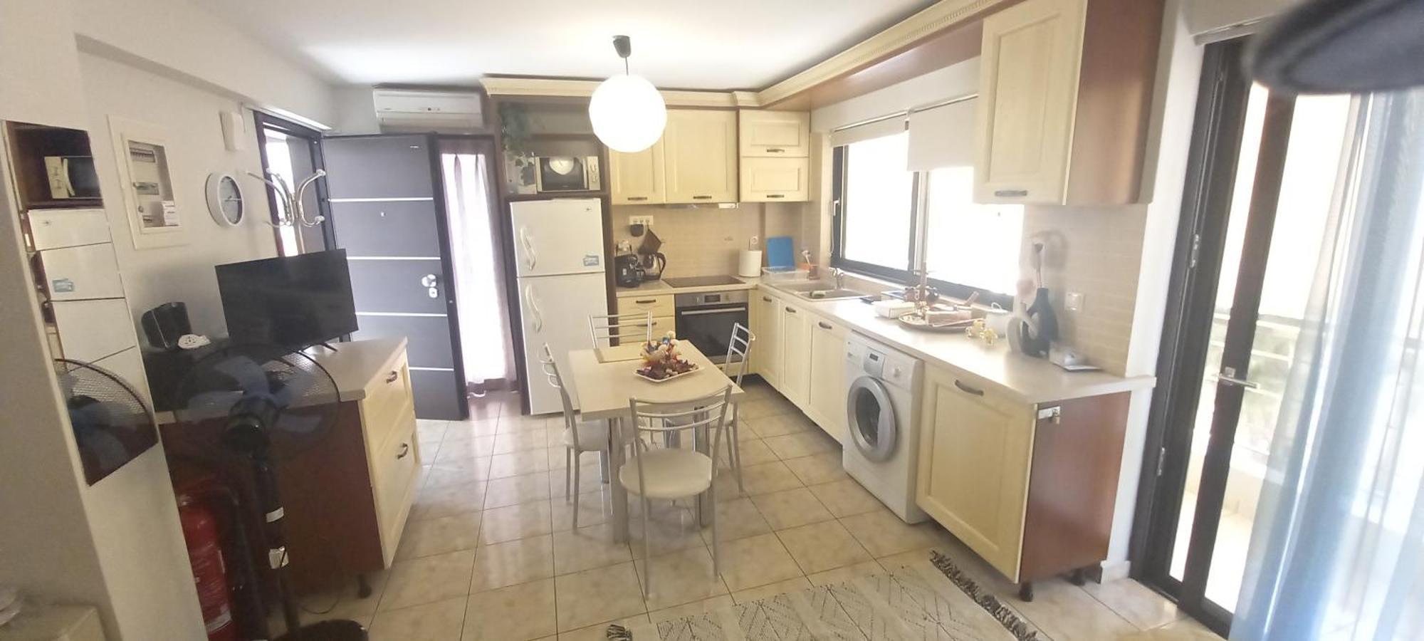Lavrio Center - Thanasis' Studio Luaran gambar
